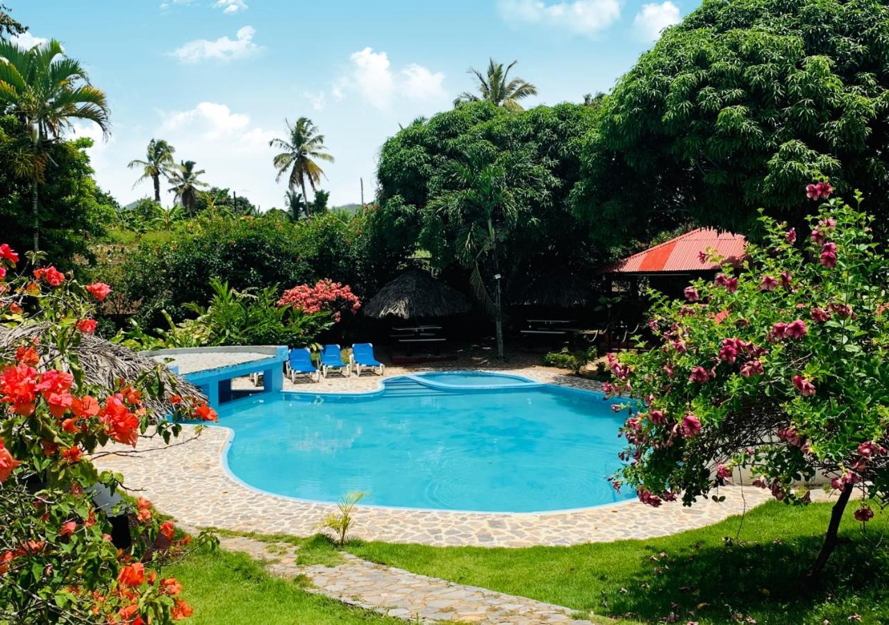 Hotel Rincon Rubi Las Galeras Exterior photo