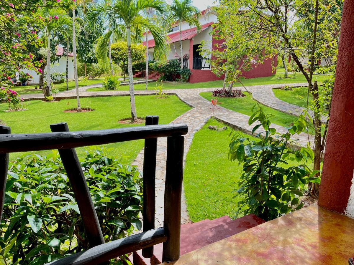 Hotel Rincon Rubi Las Galeras Exterior photo